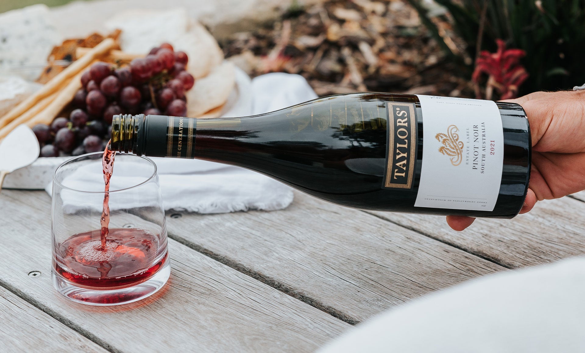 Unlocking the Flavours: A Guide to the Perfect Wine Temperature